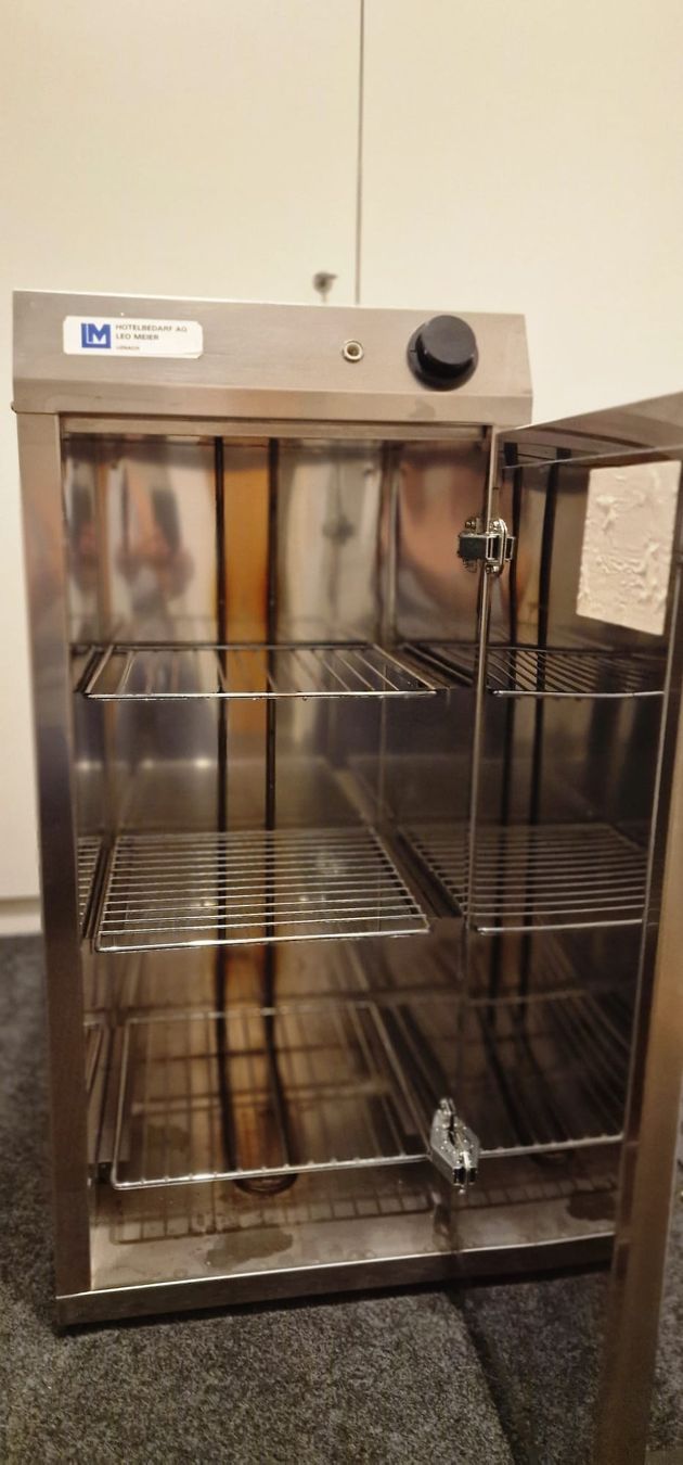 Komplettküchen: Edelstahl Warmhalteschrank Gastro – Gebraucht aus Volketswil von rosarella11