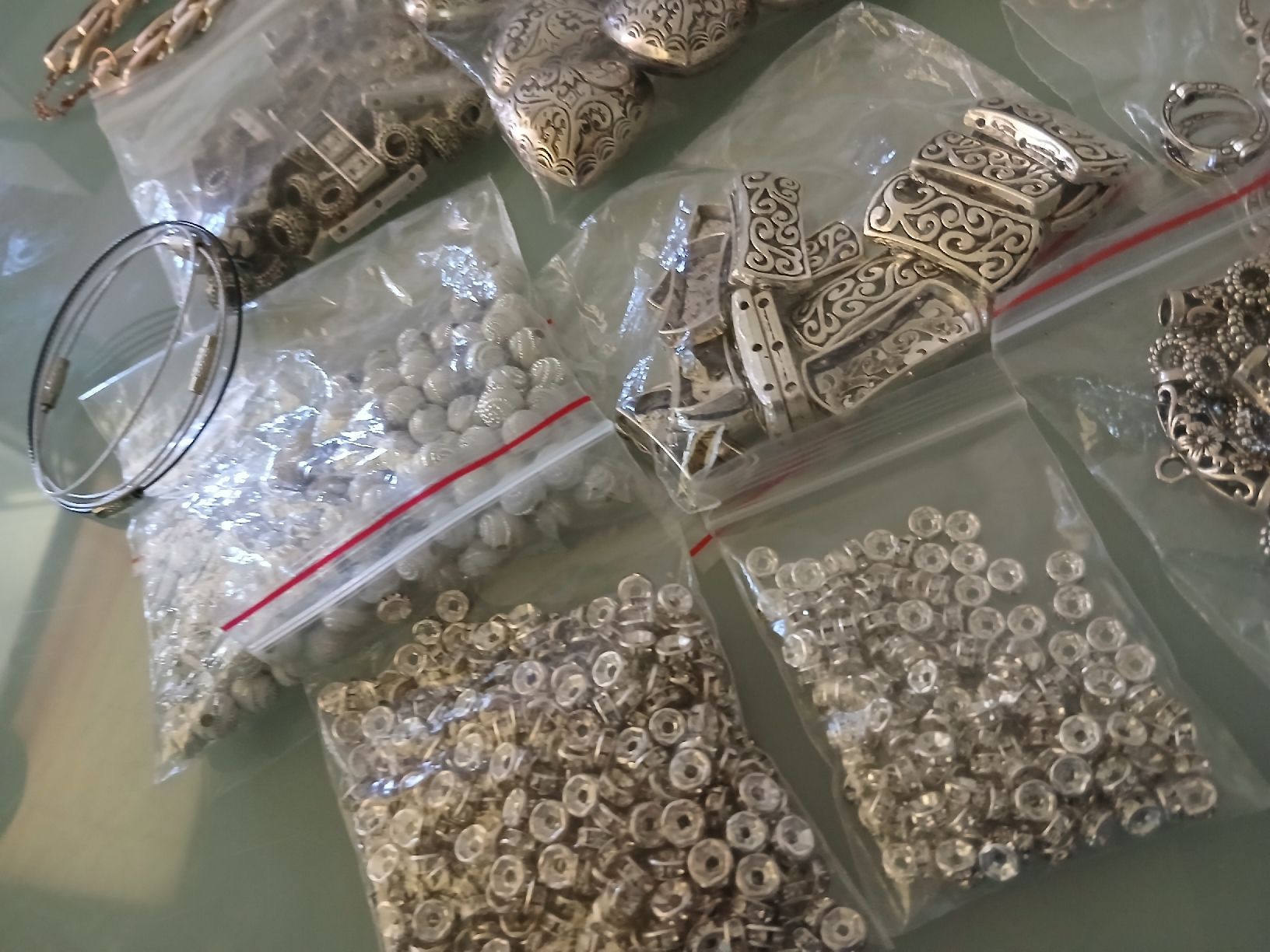 Kit bricolage: Restpostenpaket zum Schmuck basteln – Nuovo (secondo la descrizione) da Stansstad venduto da mikamo 4