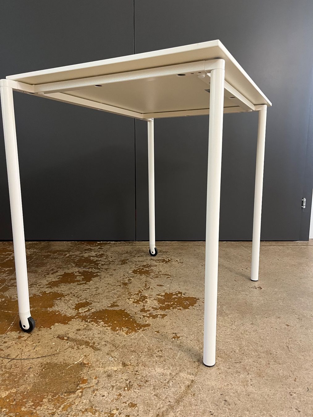 Scrivanie: bene MOBILE_COM TABLE_***NEU AUS DER AUSSTELLUNG*** – Nuovo (secondo la descrizione) da Herisau venduto da playoff15 4
