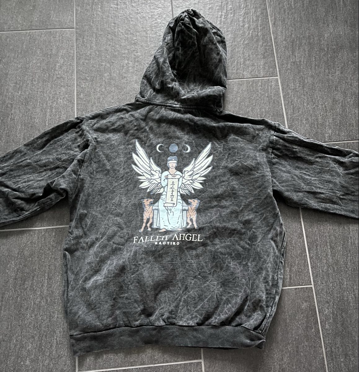 Pullover & Sweatshirts: Pullover M  – Gebraucht aus Egliswil von cx.cx