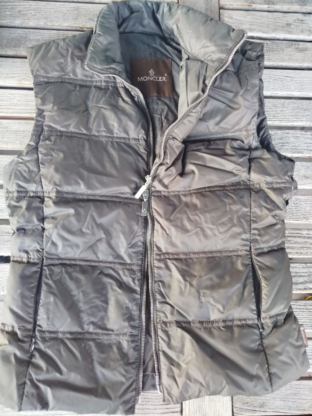 Moncler Gilet & Giacche: Moncler Padded Down Vest Brown Quilted Zip Pockets – Usato da Bassersdorf venduto da kro_7bf5 2