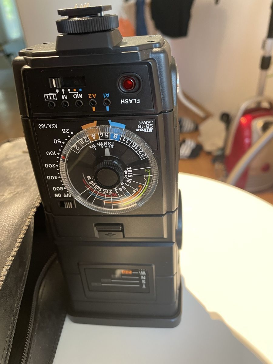 Flash: Nikon Speedlight SB-16 Blitzgerät mit Tasche – Difettoso da Volketswil venduto da Edwiga01 1