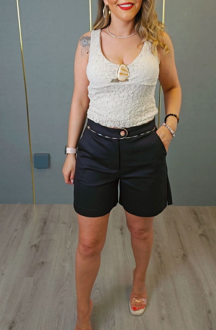 Pantaloni: Kurz Hose 40 NEU – Nuovo e nell'imballaggio originale da St. Gallen venduto da Moda2024