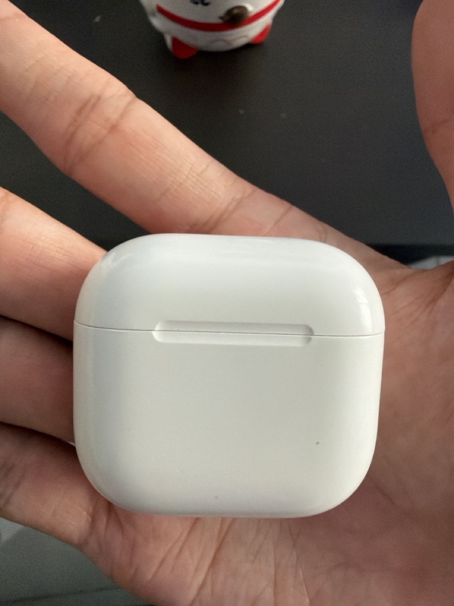Apple Cuffie: Apple AirPods 4 good condition used – Usato da Bülach venduto da ZhengGong