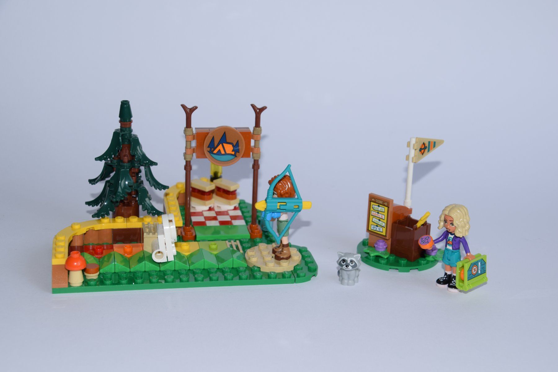 Lego Giocattoli: Lego Friends- Bogenschiessen im Abenteuercamp – Usato da Lausen venduto da Rotezora79