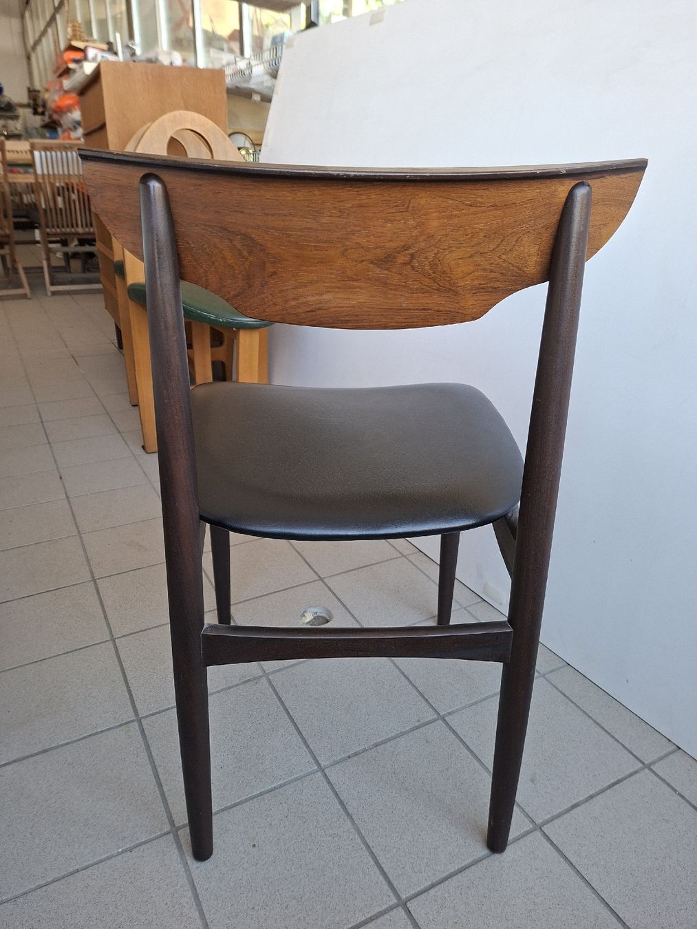 Sedie: Stuhl Dyrk Lund Denmark Holz mit Kunstleder  – Usato da Erlach venduto da silvia3235 4