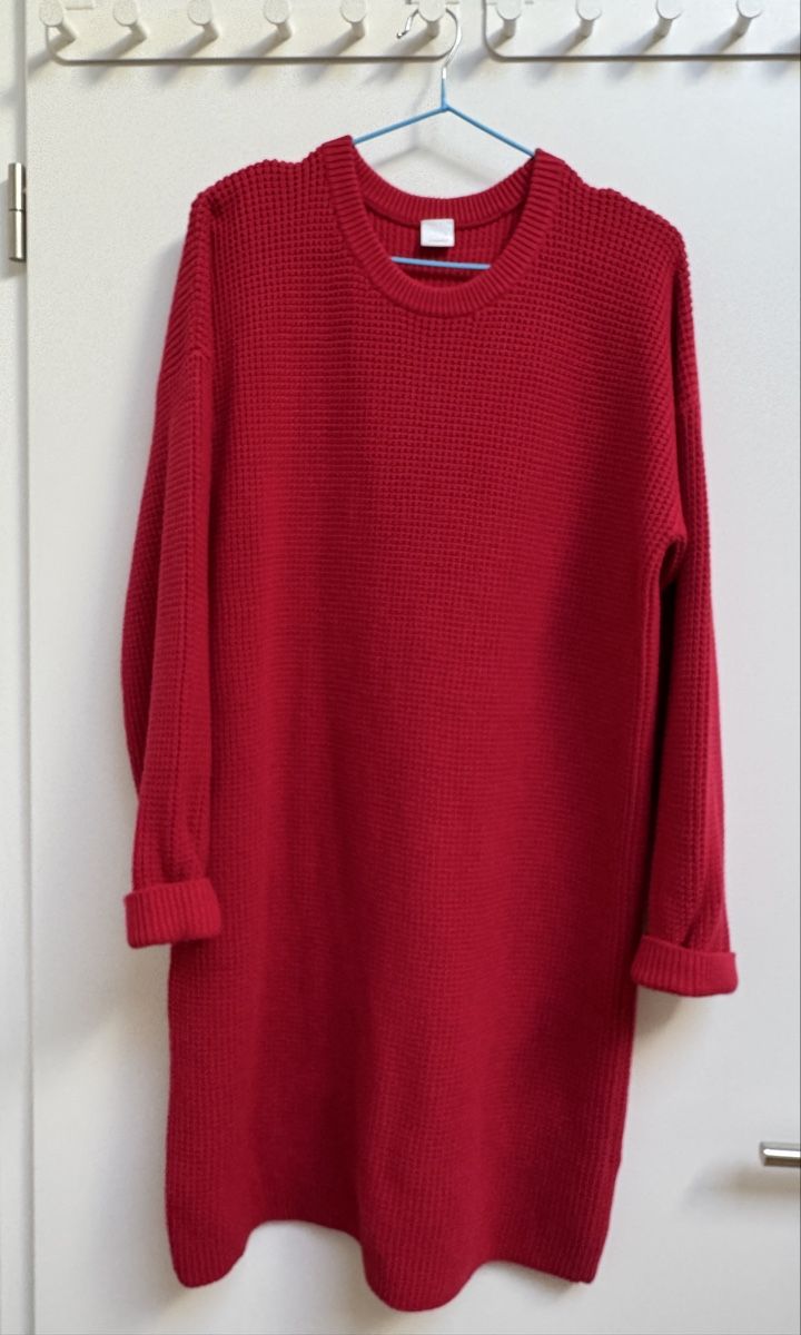 Hugo Boss Kleider: Boss Strickkleid Schurwolle – Neu und originalverpackt aus Aesch BL von comven