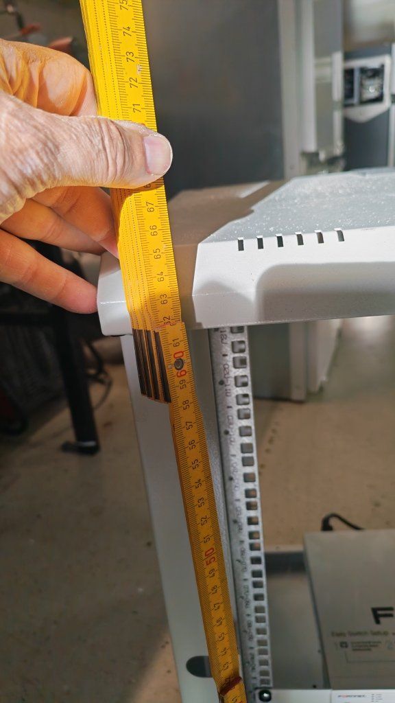 Racks & Ständer: Rack 19zoll – Neu (gemäss Beschreibung) aus Kloten von mmr1 2
