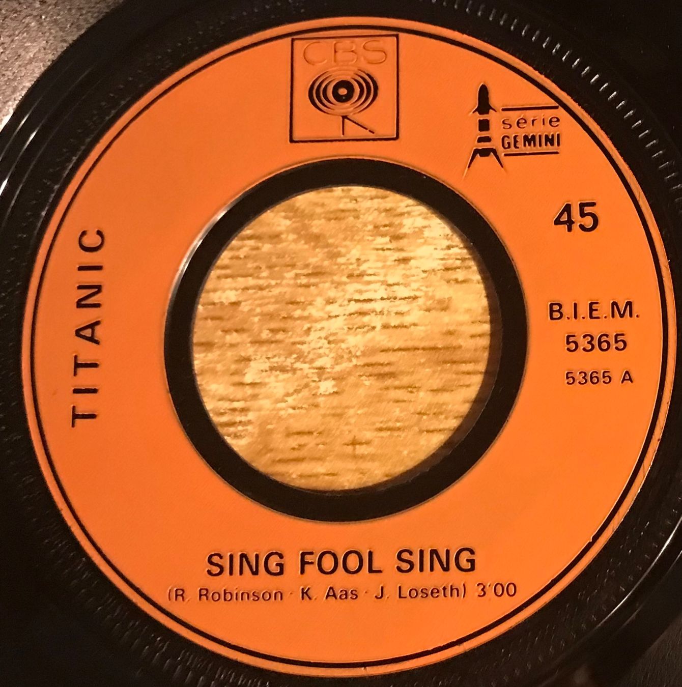 Vinyles: TITANIC - SING FOOL SING – D'occasion à Bussigny par vinyl-pas-cher 2