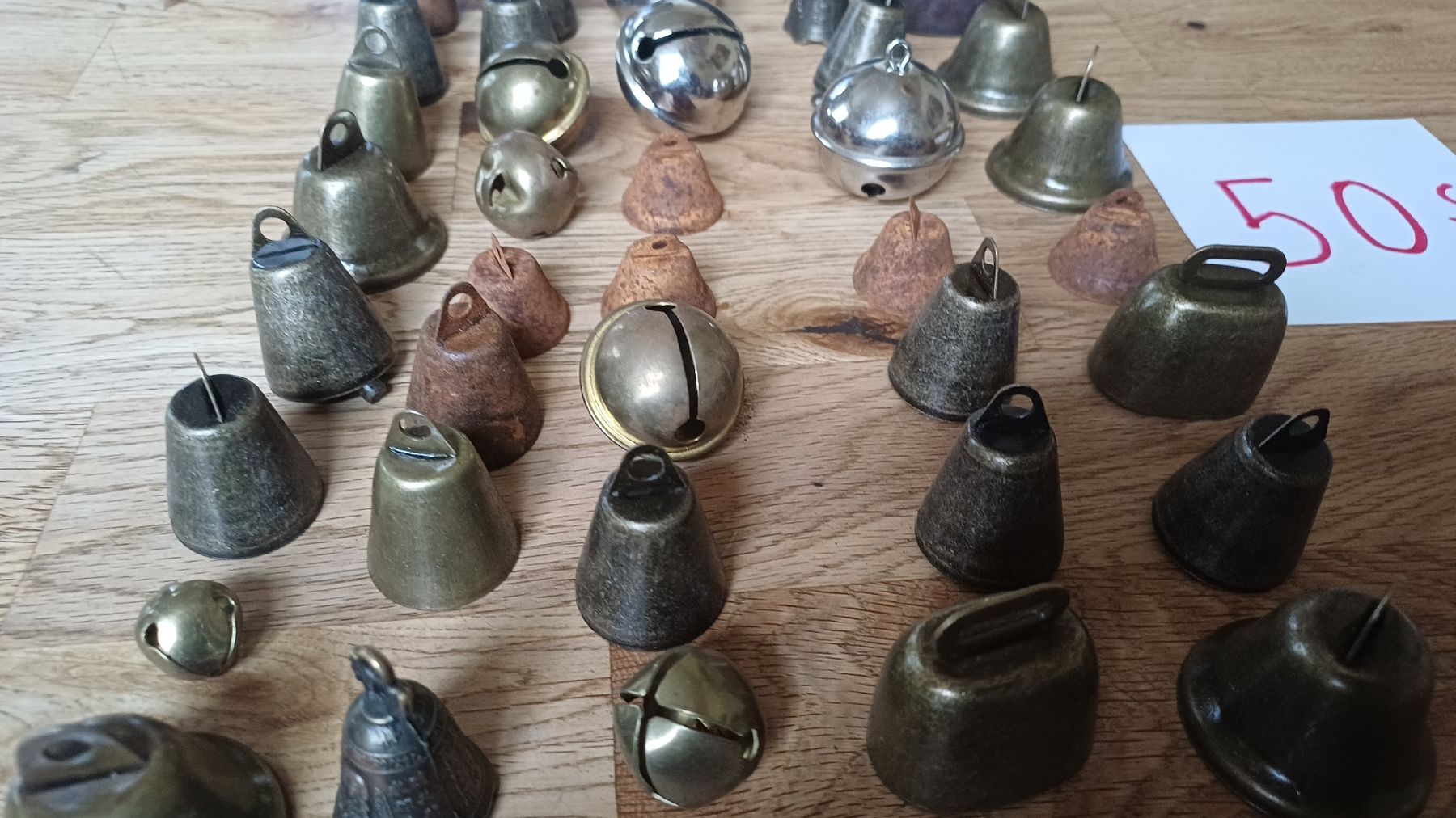 Bastelsets: 50 Glöckli zum Basteln – Gebraucht aus Flawil von Pinkmalibu 4