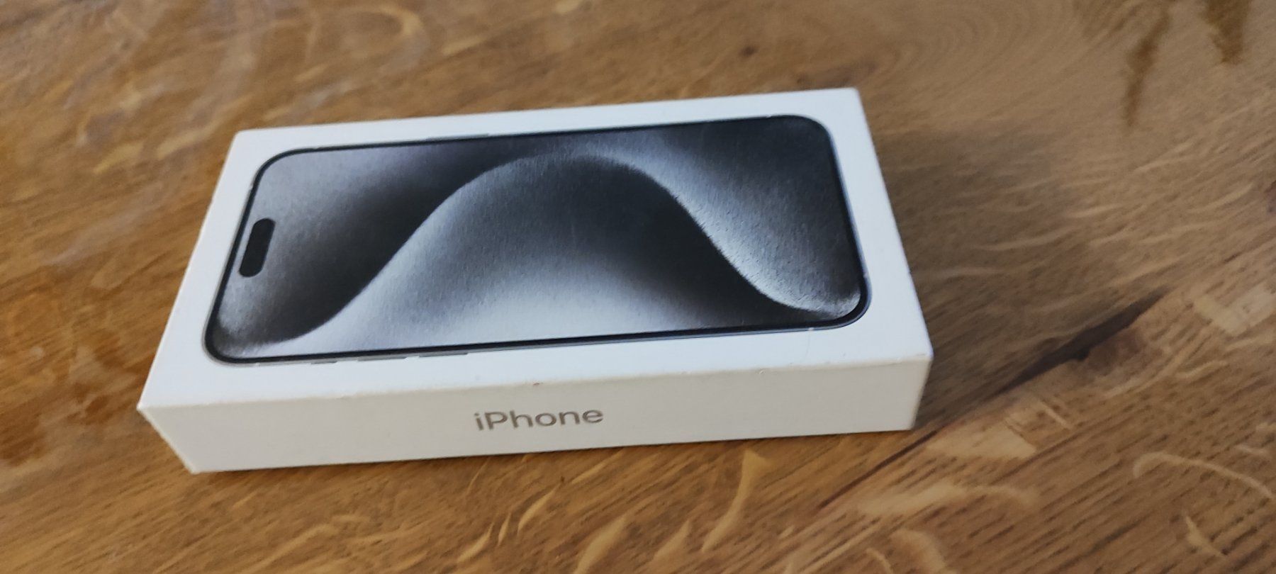 Apple Telefoni cellulari / Smartphones: iPhone 15 pro max – Usato da Chur venduto da djovanna