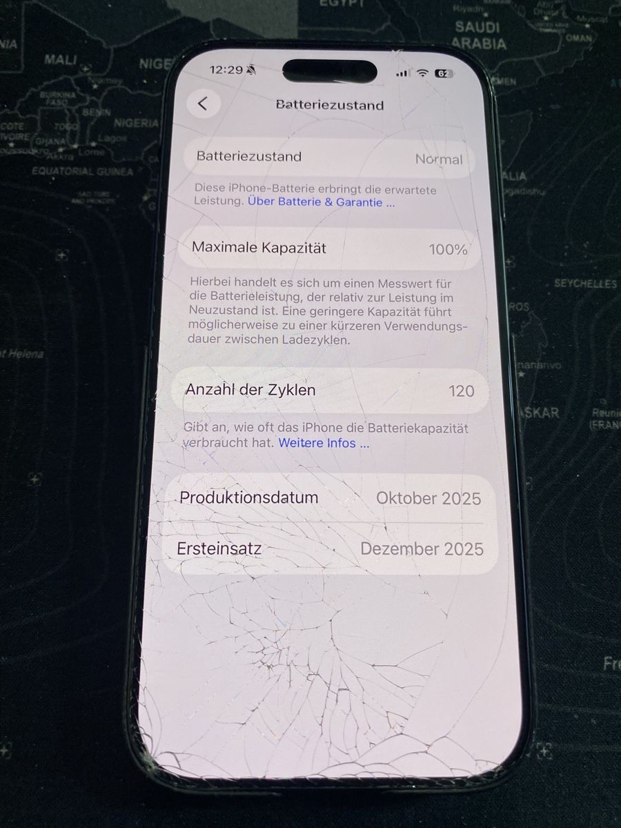 Apple Telefoni cellulari / Smartphones: iPhone 17 Pro 256GB Deep Blue | Display defekt – Usato da Wolfhausen venduto da vins_zh 2