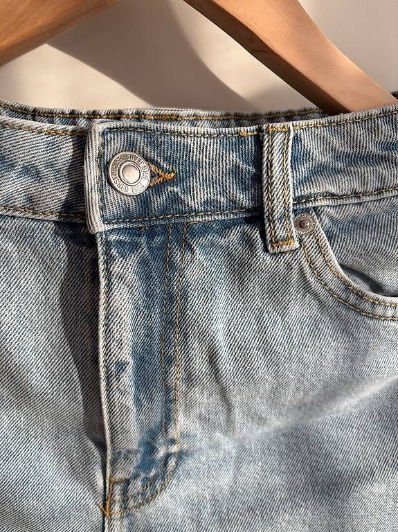 Mango Jeans: Helle Denimshorts – Gebraucht aus Niederrohrdorf von Madoqua 3