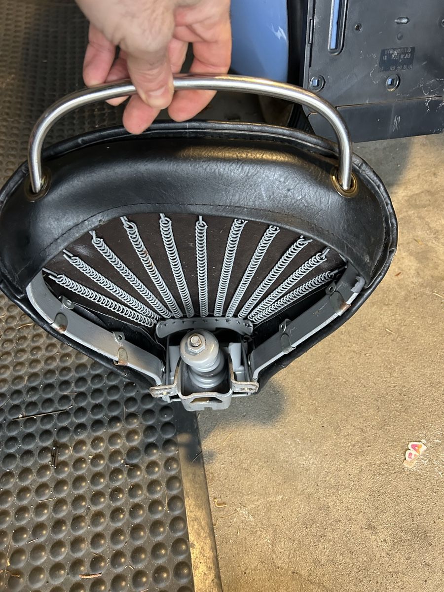 Vespa Tutti pezzi di ricambio per scooter: Vespa Sitzbank retro – Usato da Boppelsen venduto da Elia1997 1