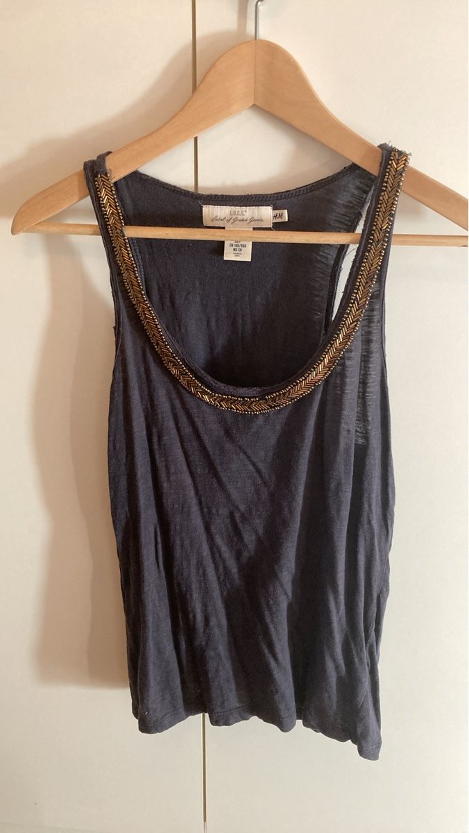 H&M Top: Top blau mit Verzierung – Usato da Bottmingen venduto da sand-b