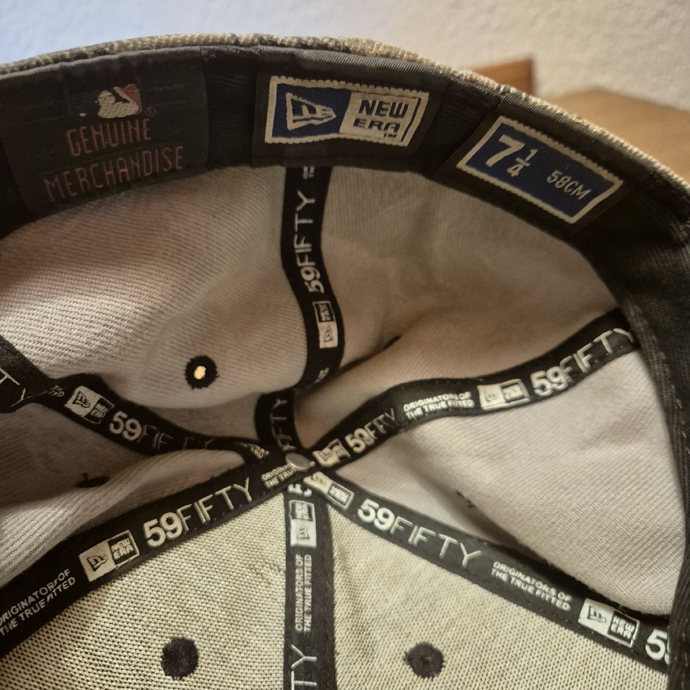 New Era Chapeaux, bonnets & casquettes: Cappellino New Era 7 1/4 – Neuf (Voir description) à Rancate par sarah357 5