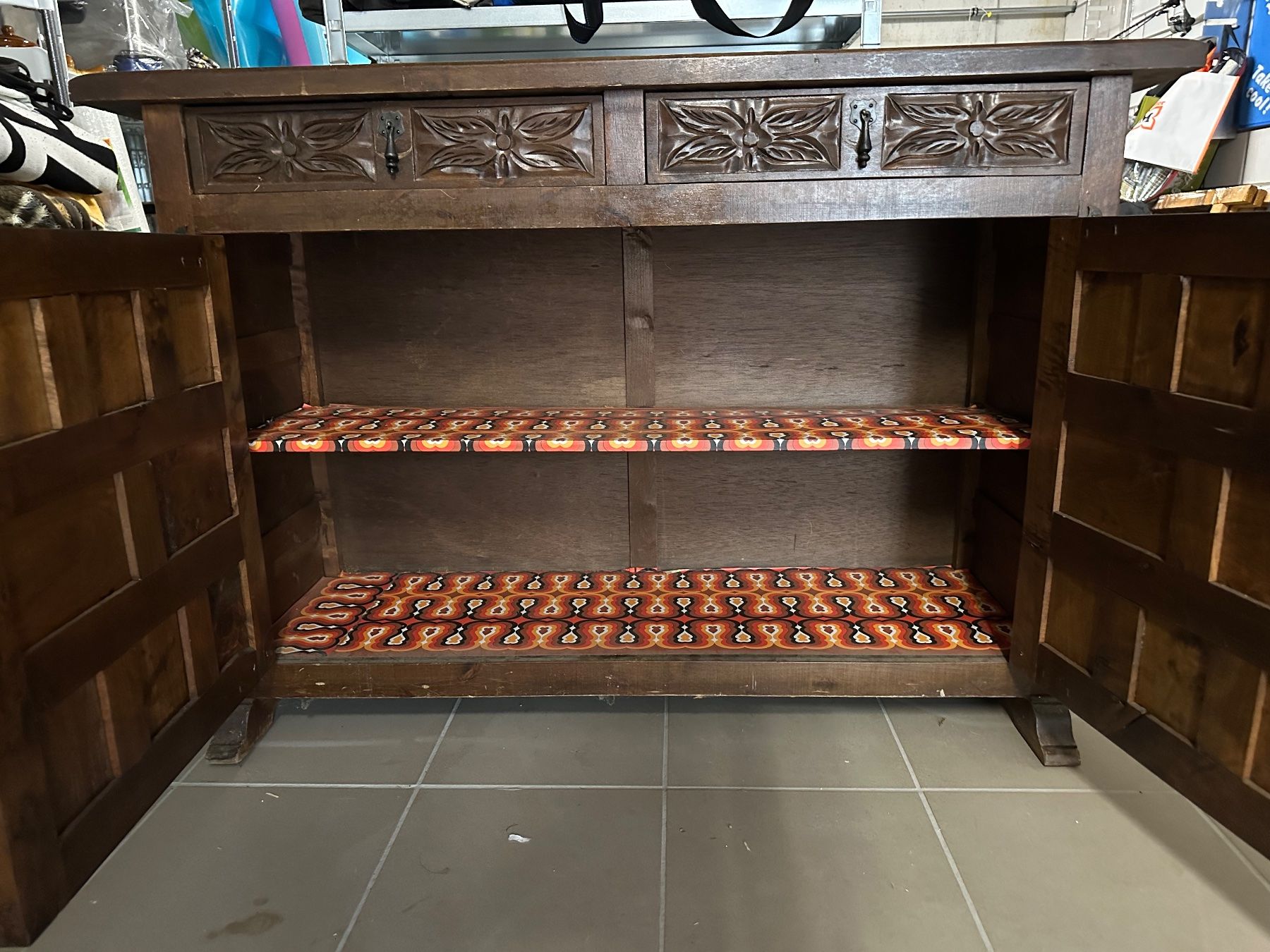 Cassettiere: Rustikales Sideboard aus massivem Holz – Usato da Kallnach venduto da Harrybuff 1