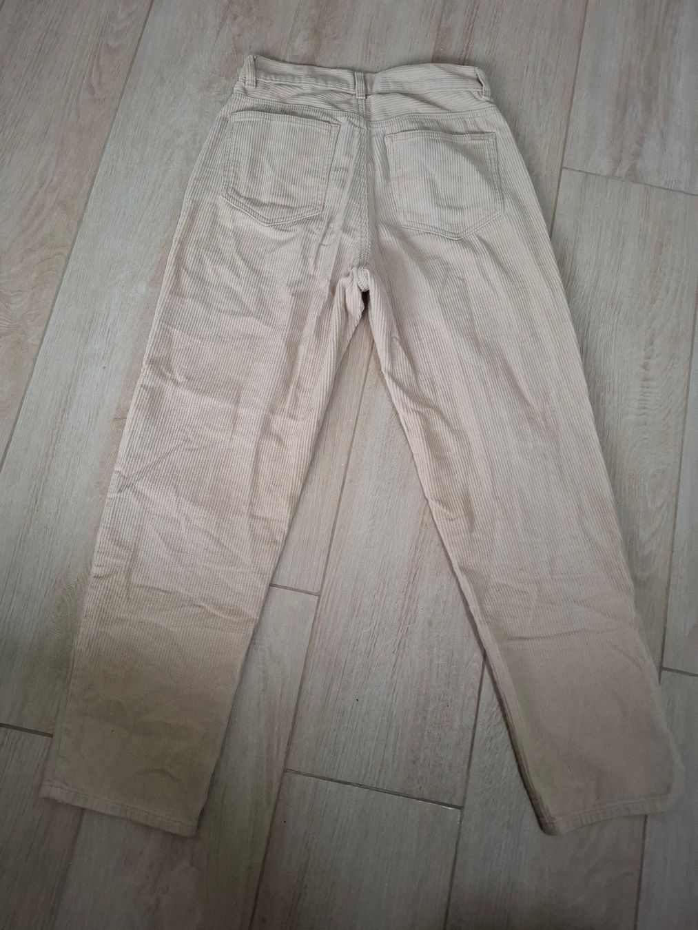 Pull&Bear Hosen: Pull&Bear Cordhose, Beige, Grösse 36 – Gebraucht aus Birmensdorf ZH von Ducati025