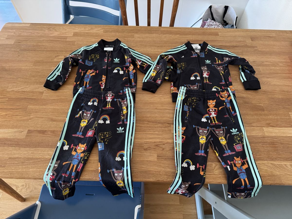 Mini Rodini Lotti & Set di vestiti: Adidas x Mini Rodini - Twin Set Gr. 92 – Usato da Wabern venduto da Mcteiger73