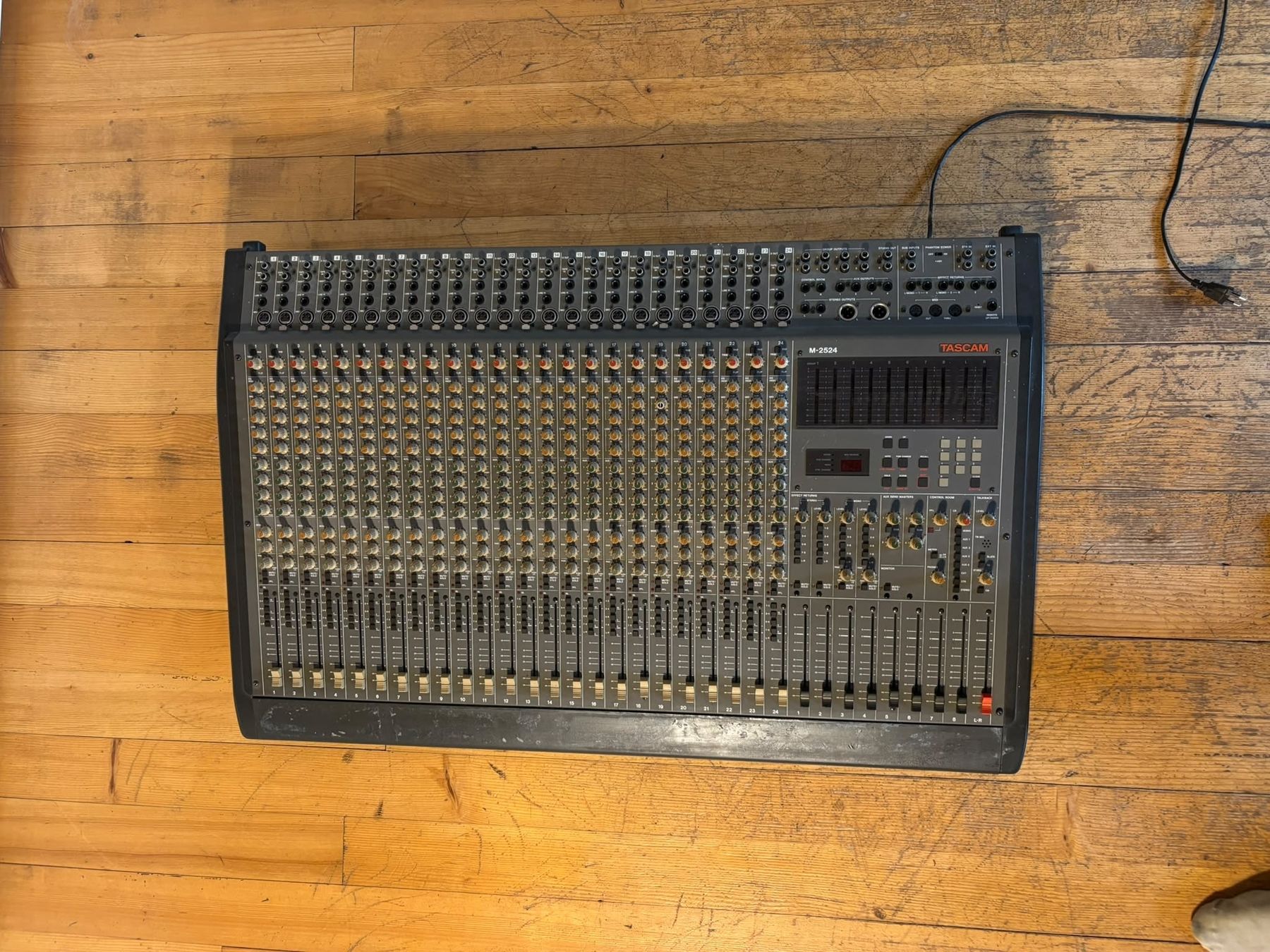 Tascam Console di mixaggio: Tascam Mischpult 2524 – Usato da Brent venduto da ichwill2