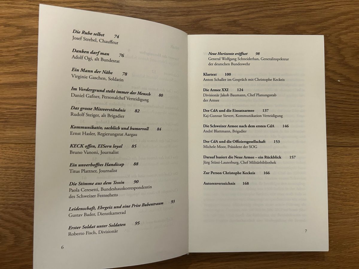 Libri: Christophe Keckeis - Die Zukunft der Schweizer Armee! – Nuovo (secondo la descrizione) da Geuensee venduto da M1812 3