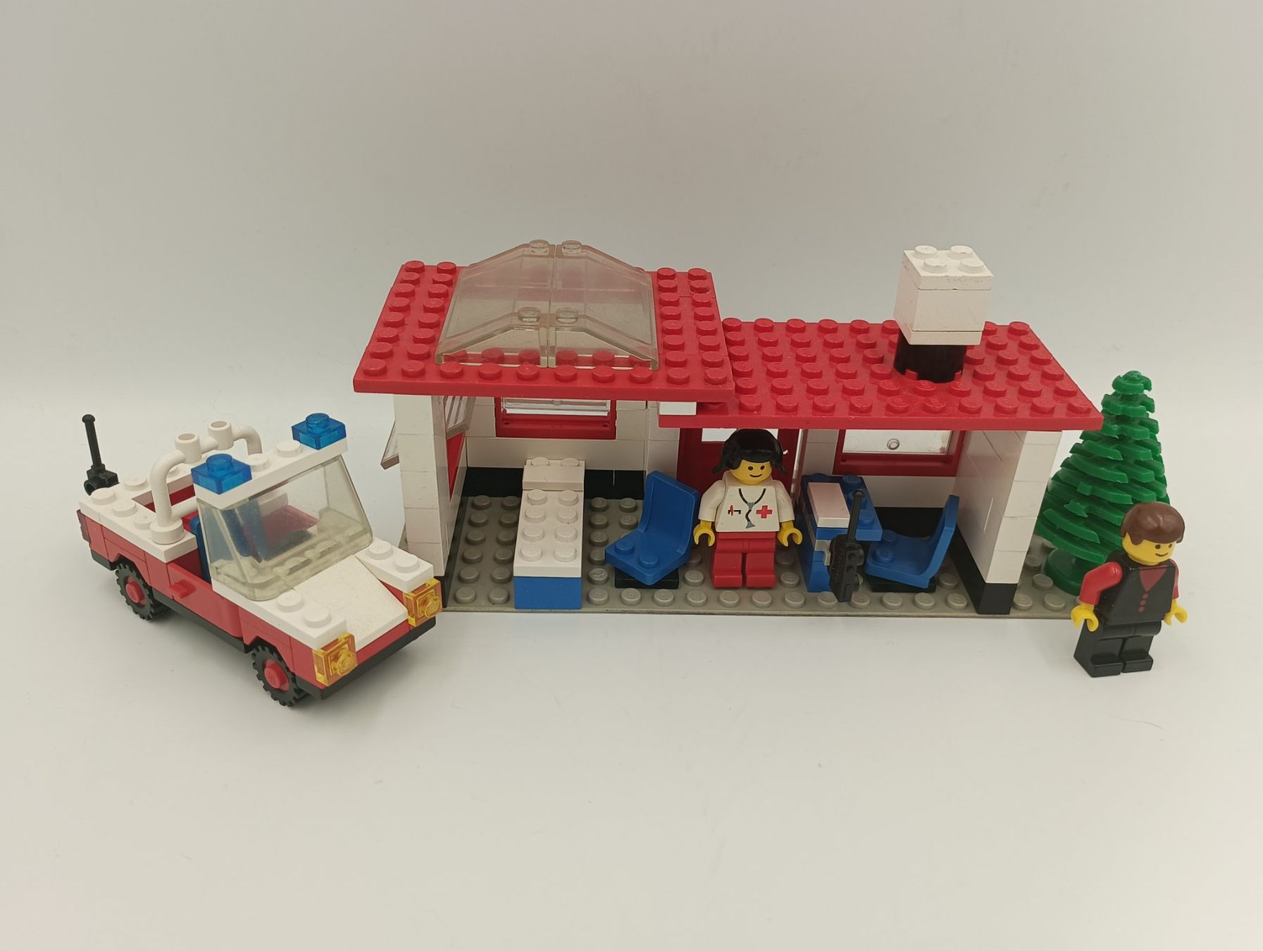 Lego Spielzeuge: 6364 Paramedic Unit – Gebraucht aus Bremgarten AG von redstar69 1