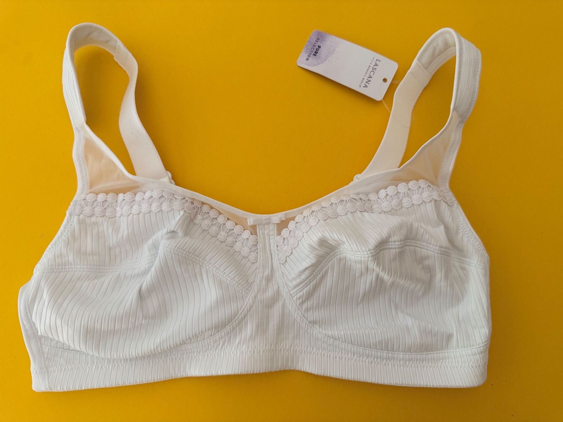 Lascana Altra biancheria intima: LASCANA, Soft-BH, Grösse 85D, Farbe Weiss – Nuovo e nell'imballaggio originale da Rudolfstetten venduto da gst_g7xl 4