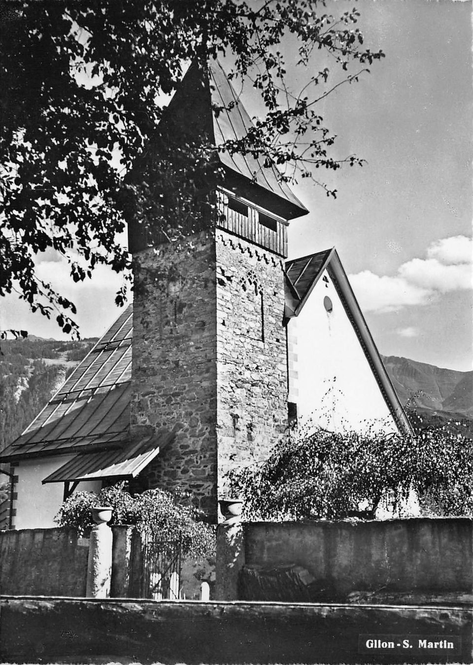 Cartoline postali: Ilanz, St. Martin – Usato da Ottikon b.Kemptth. venduto da Neptun1974