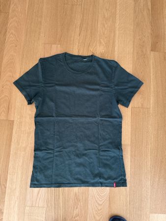Levi's T-Shirt, Grösse S, dunkles Grün