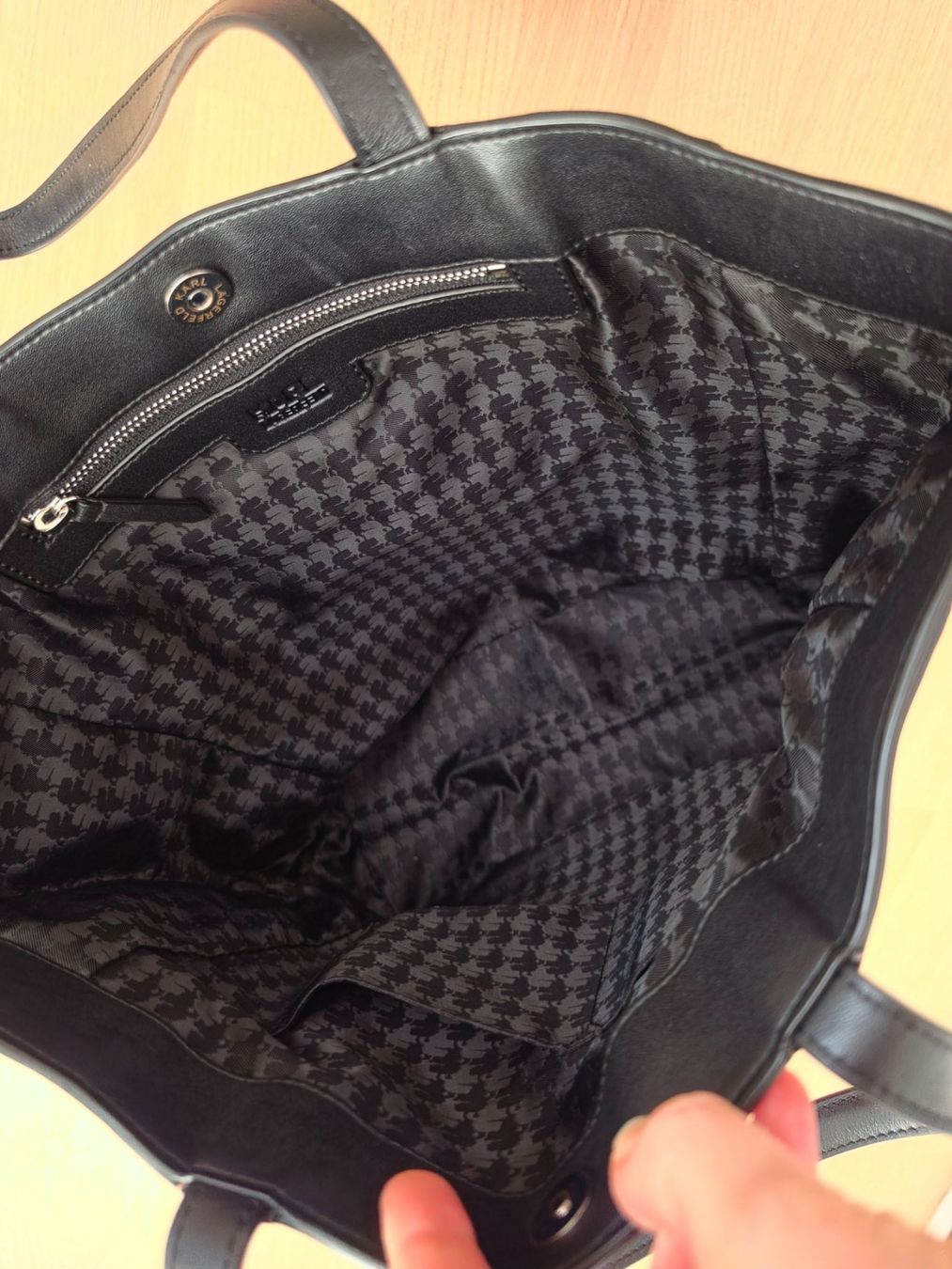 Karl Lagerfeld Sacs femmes: Shopper Karl Lagerfeld – D'occasion à Wetzikon ZH par olg_r9z7 2
