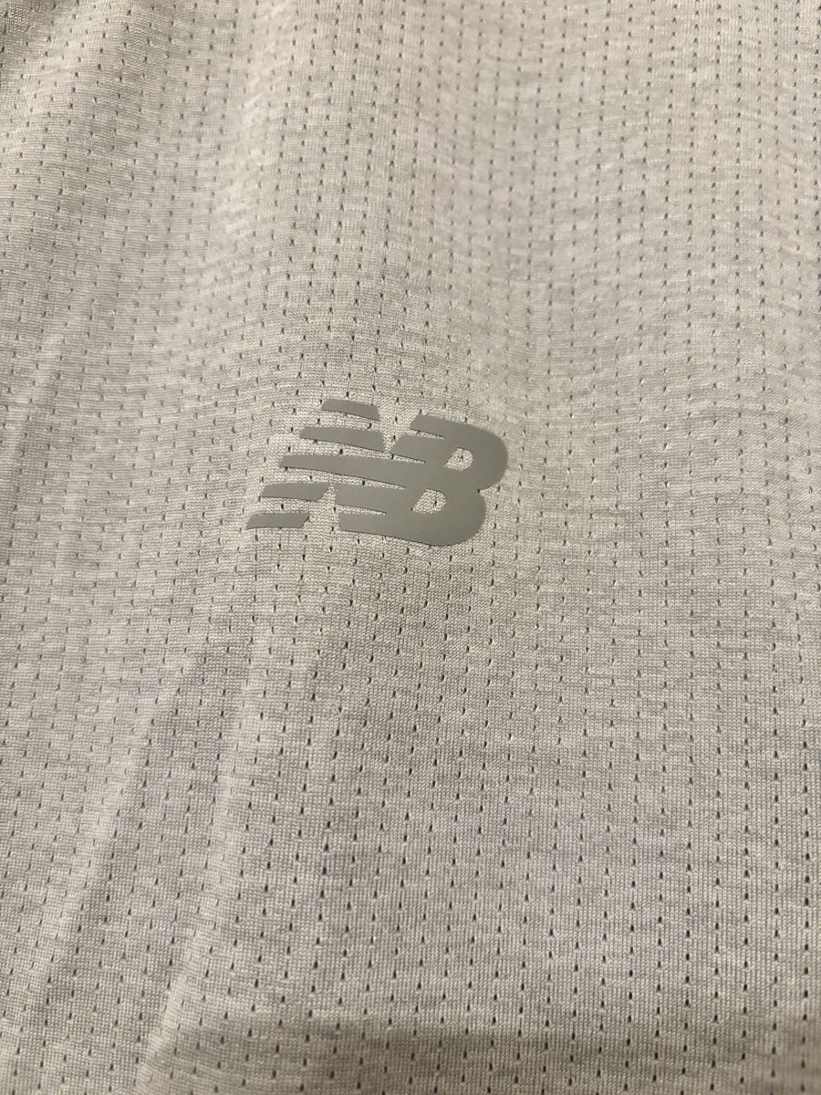 New Balance T-shirt: New Balance Shirt, Grösse S – Nuovo (secondo la descrizione) da Embrach venduto da Roniiii 3