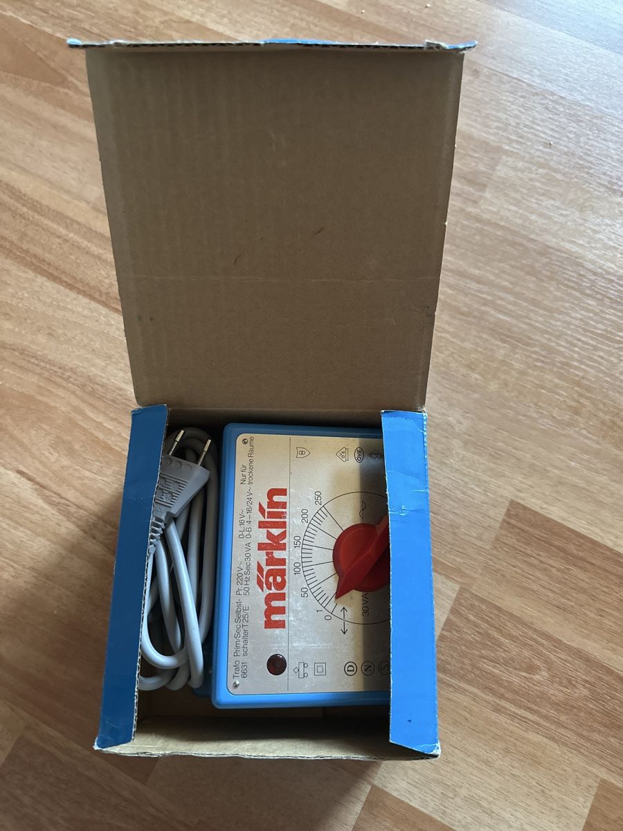 Märklin Batterie, Caricabatterie & Alimentatori: Märklin Trafo 6631, Wechselstrom – Usato da St. Gallen venduto da mai_zpt7 2