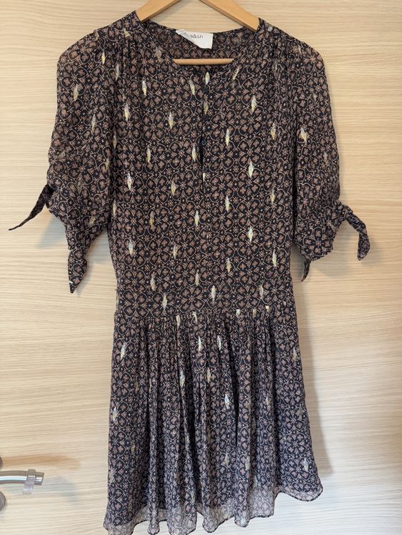 BASH robe (D'occasion) à Delémont pour CHF 40 – avec livraison ...