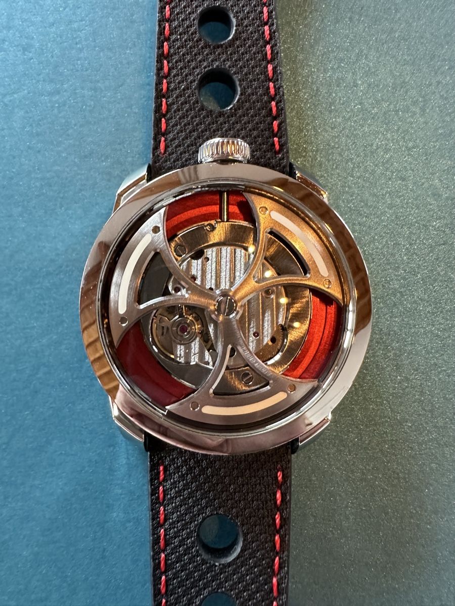 MB&F Orologi: MB&F M.A.D. Edition Red – Nuovo e nell'imballaggio originale da St. Moritz venduto da par_flp6 3