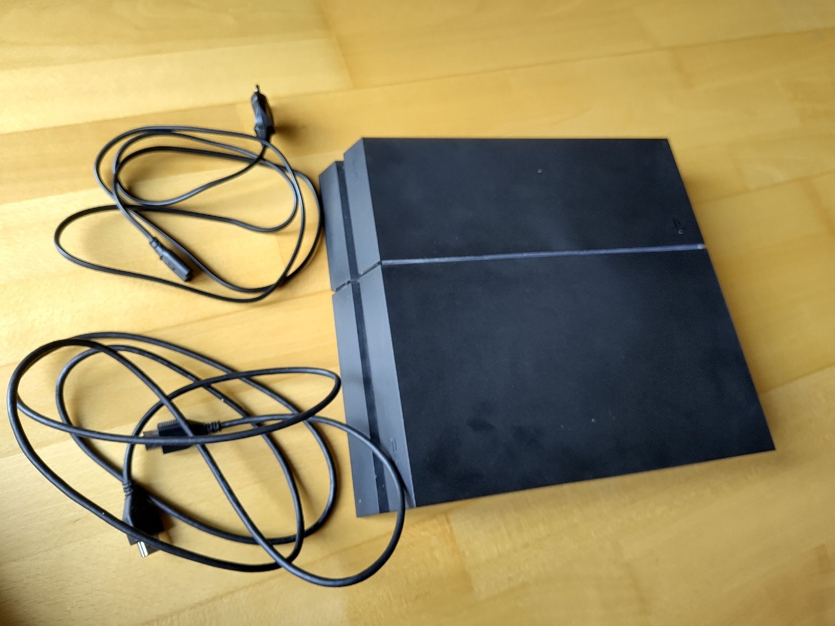 Sony Console: Playstation 4 with controller – Usato da Gümligen venduto da urw_62l5 4