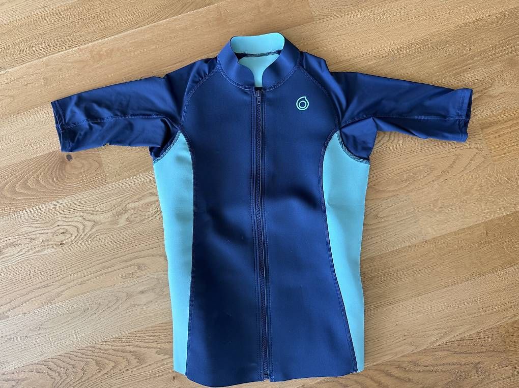 Decathlon Mute per immersioni: Neoprenshirt NEU – Nuovo (secondo la descrizione) da Amriswil venduto da Sheldon
