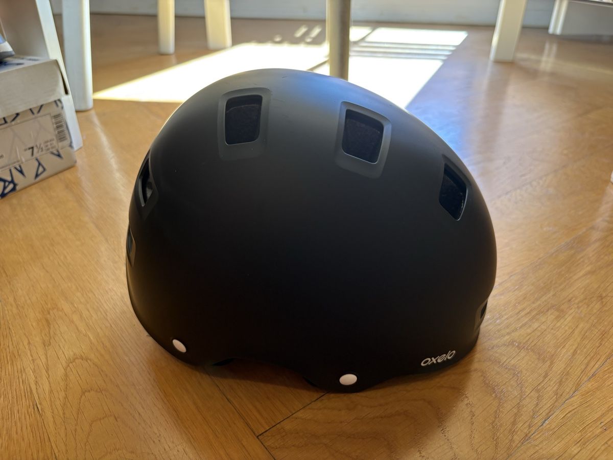Decathlon Casques: Casque vélo décathlon  – Neuf (Voir description) à Genève par flo_qxp6 1