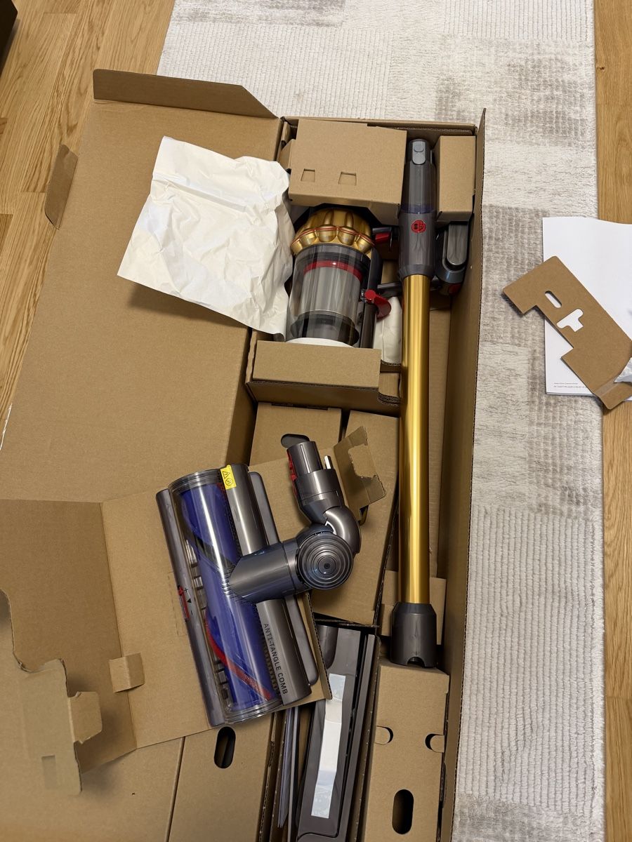 Dyson Staubsauger & Zubehör: Dyson V15 detect – Neu (gemäss Beschreibung) aus Meyrin von SA_3006 2