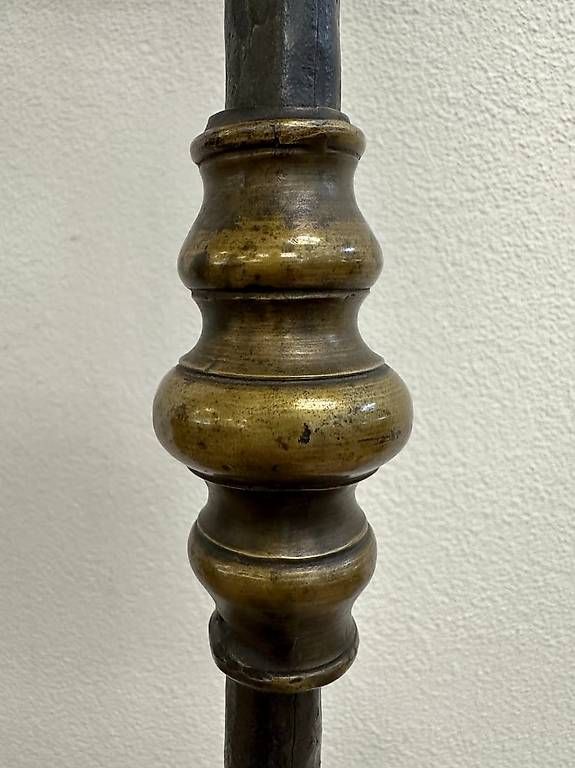 Lampade: Vintage Stehlampe aus Schmiedeeisen und Messingdetails – Usato da Obernau venduto da Arche_Noah_Brocki 4