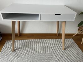 Schreibtisch neu 