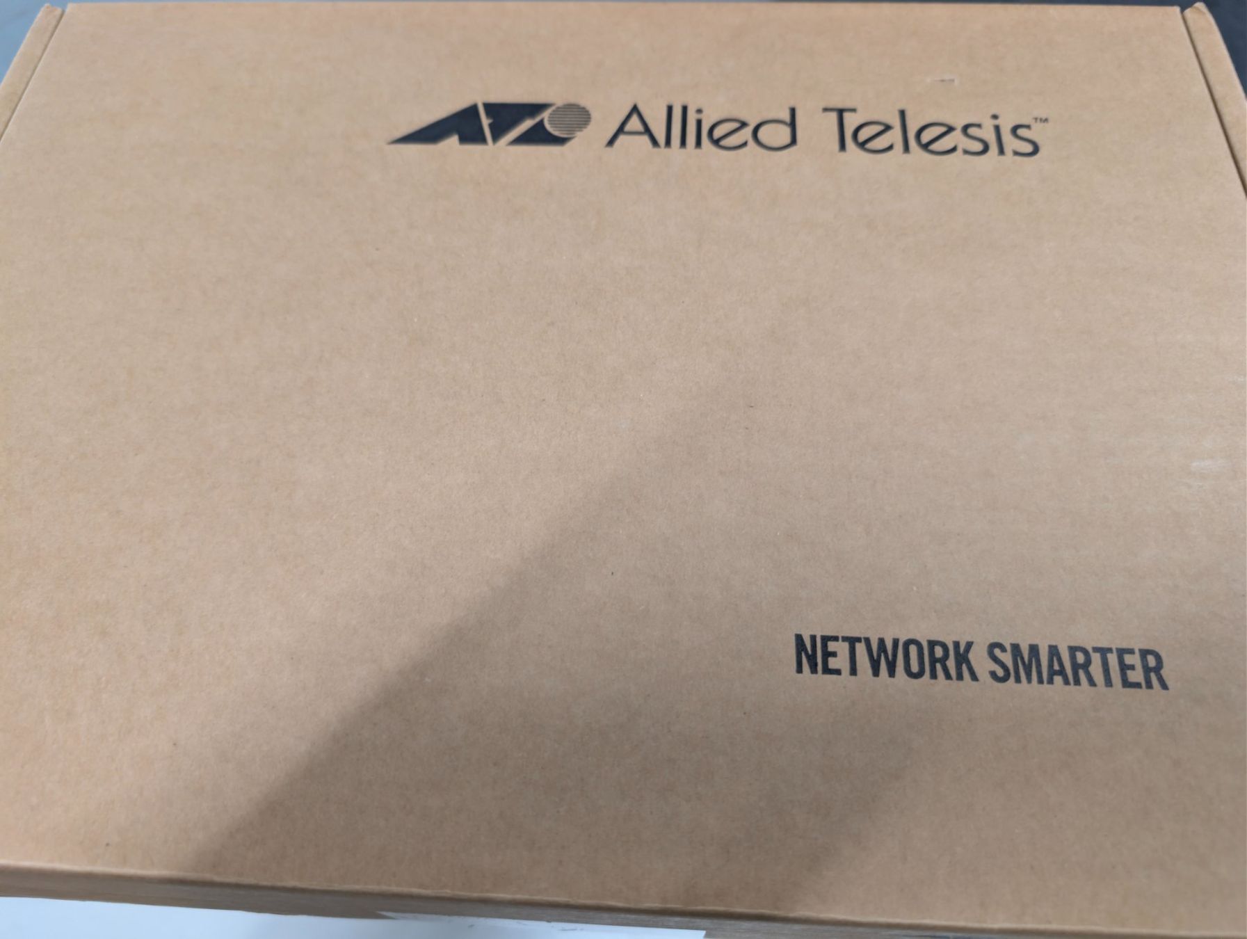 Hubs & Switches: Allied Telesis AT GS950/10ps v2 Switch – Neuf avec emballage d'origine à Zürich par atomat0m 1