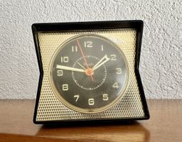 Westclox Tischuhr in Schwarz-Gold MidCentury
