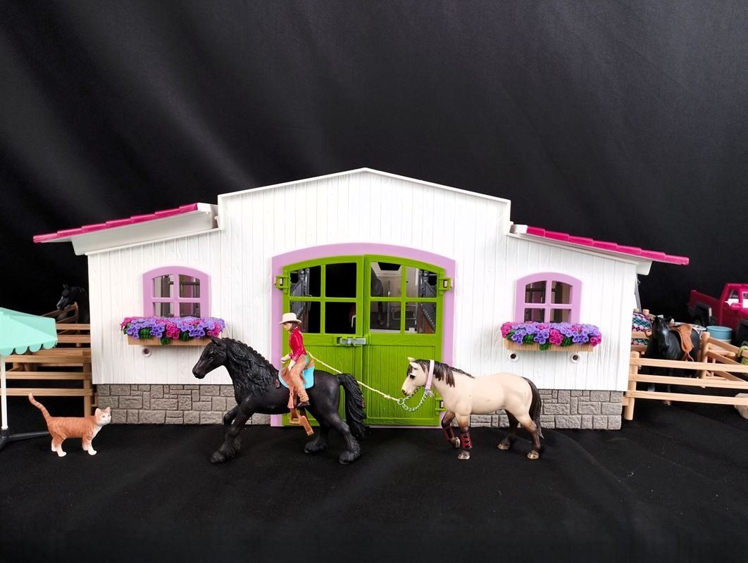Schleich Giocattoli: SCHLEICH Reiterhof – Usato da Schübelbach venduto da Restwert_Schubelbach 6