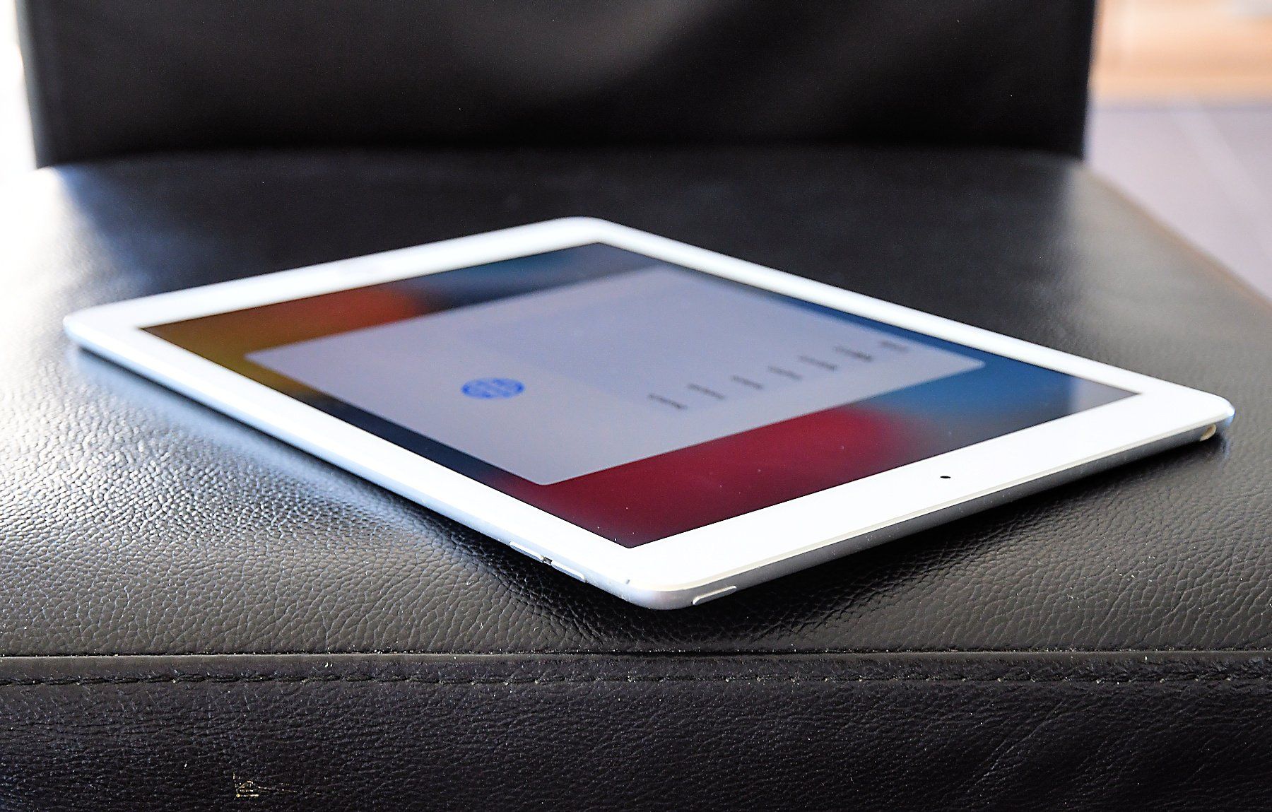 Apple Tablet PC: iPad Air 2 (16GB) – Usato da Rothrist venduto da Celebrate 4