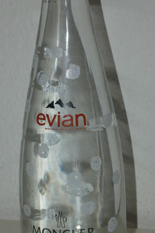 Appareils à gaz et accessoires: Evian X Moncler Limited Edition Glasflasche 2021 – Neuf (Voir description) à Oberdorf SO par climaxxx 2