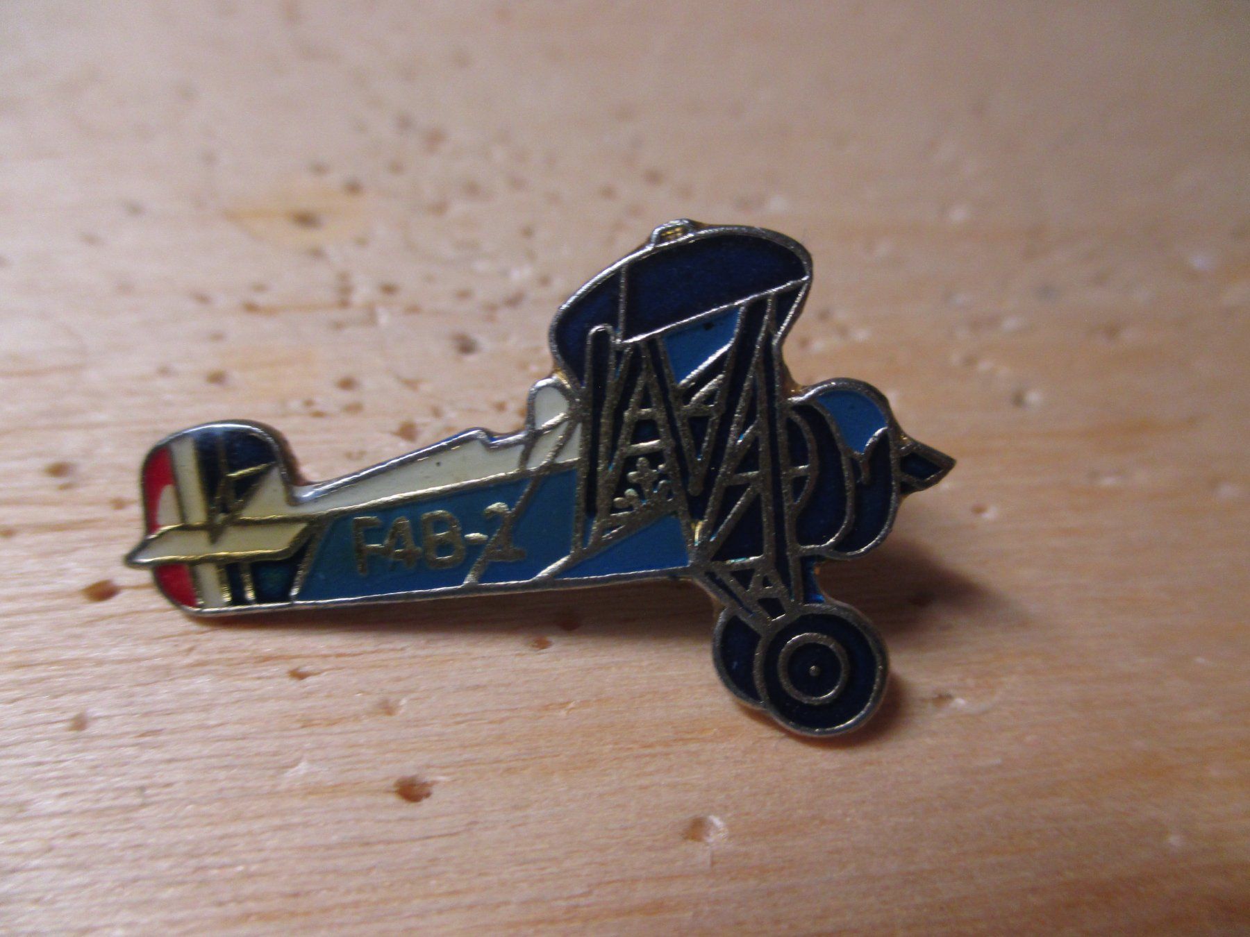 Plaquettes & Badges: Doppeldecker Flugzeug Pin – Neuf (Voir description) à Felsberg par sanwill