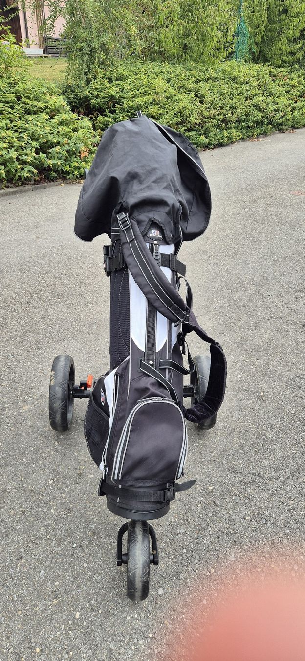 Mazze & Set: Kinder Golfschläger Set inkl. Wagen – Usato da Emmenbrücke venduto da Jenni36 1