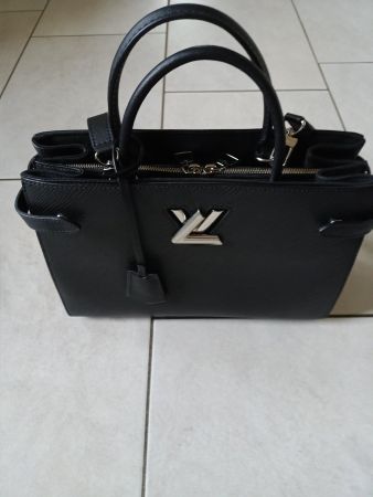 Louis Vuitton TWIST Tote