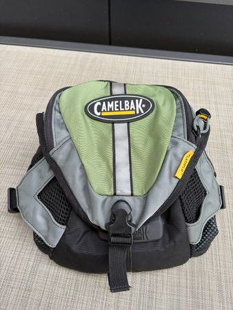 CamelBak FLASHFLO Hüfttasche mit 2 Trinkblasen 1,5 Liter