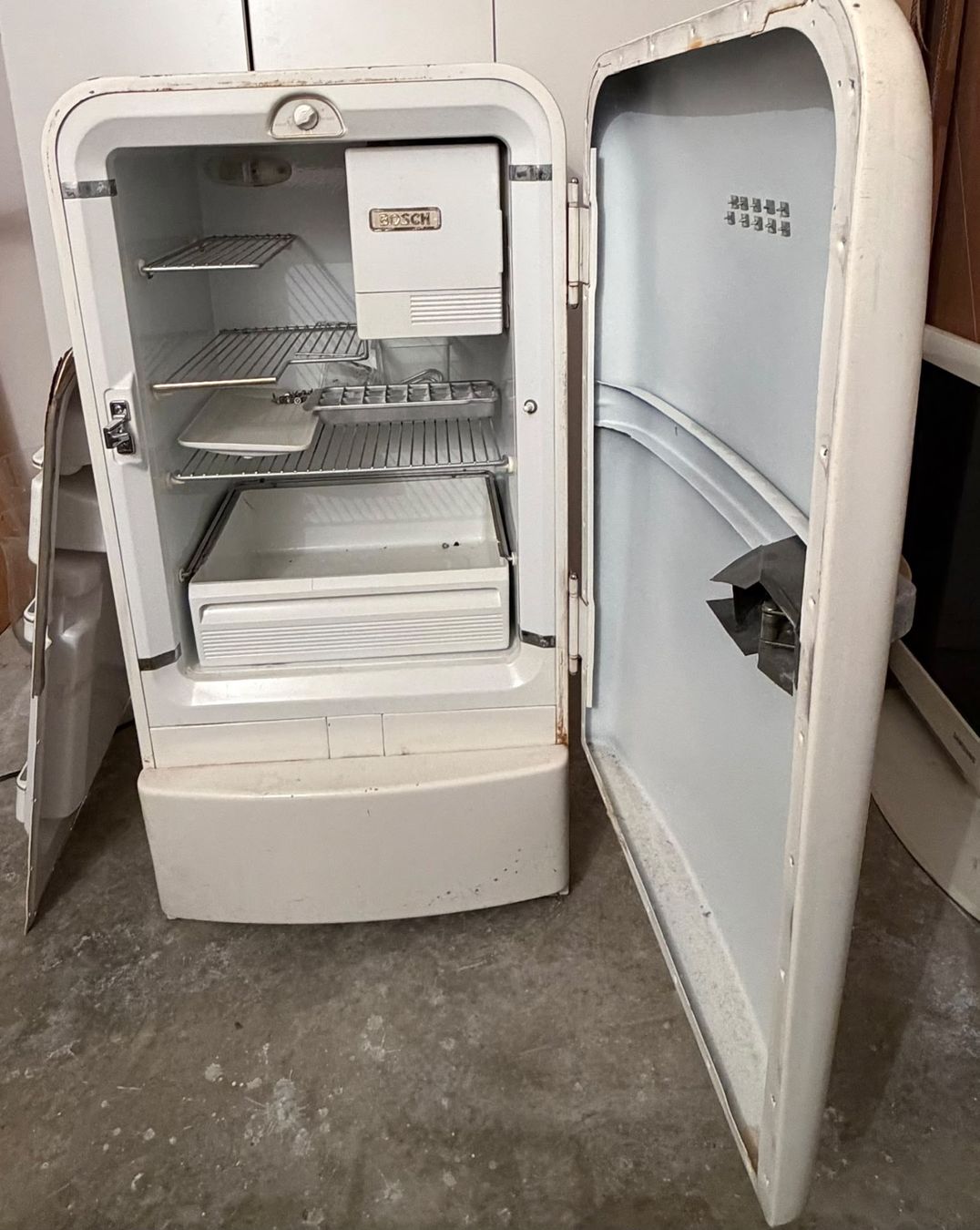 Bosch Frigoriferi: Frigo bosch vintage – Usato da Etoy venduto da cmbs 1